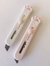 Cargar imagen en el visor de la galería, Trinchetita huellita
